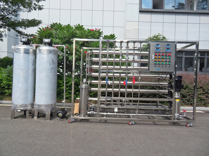 1T/H全不銹鋼雙級(jí)反滲透水處理設(shè)備_一類(lèi)二類(lèi)醫(yī)療器械用